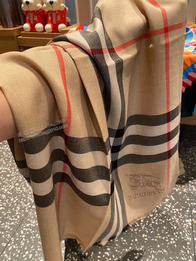Burberry喀什米爾高原山羊絨圍巾披肩 巴寶莉2021新款圍巾  mmj1190